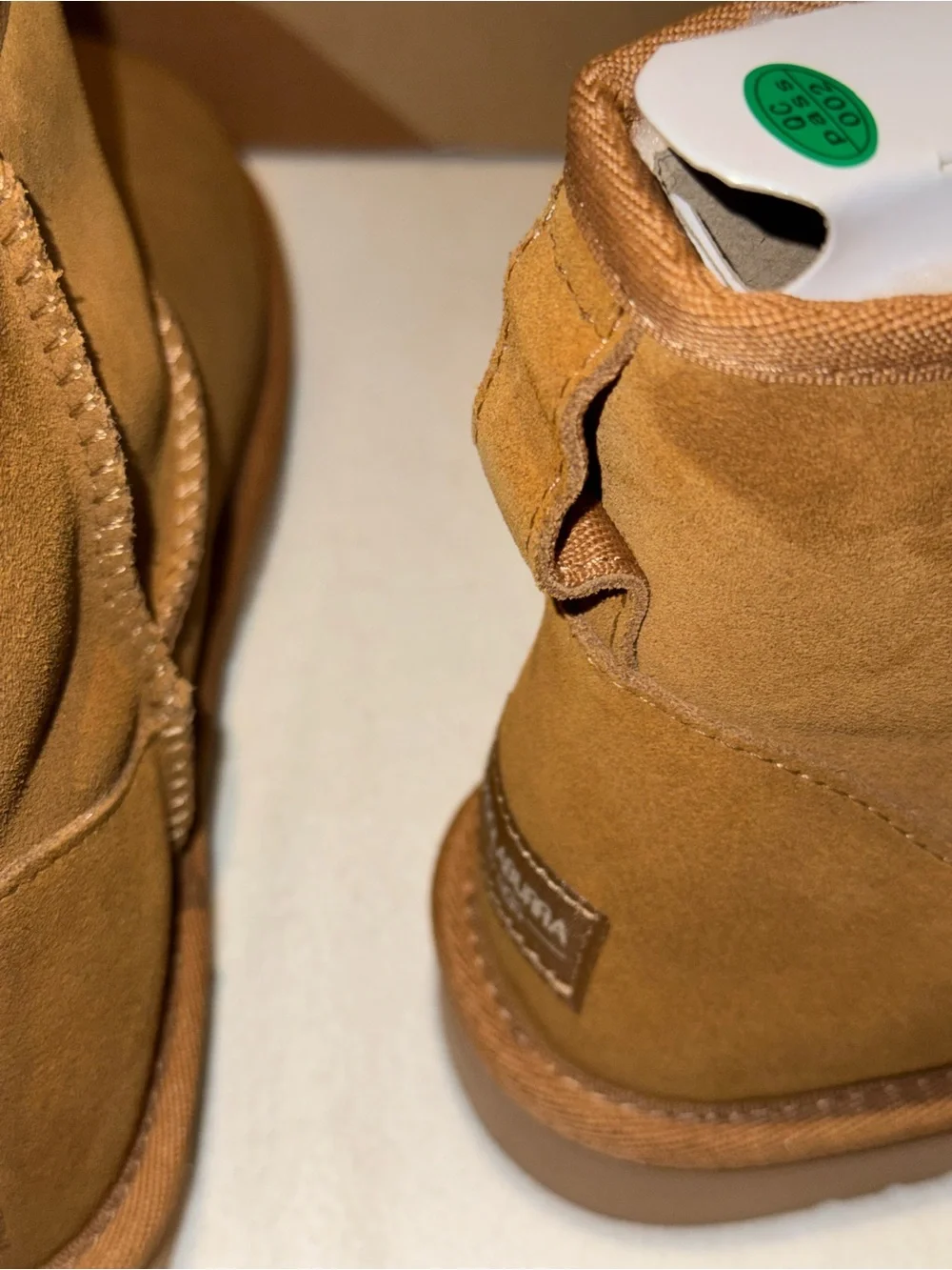 Koolaburra by UGG Classic Mini boots in a chestnut suede colorway S 8 NIB
